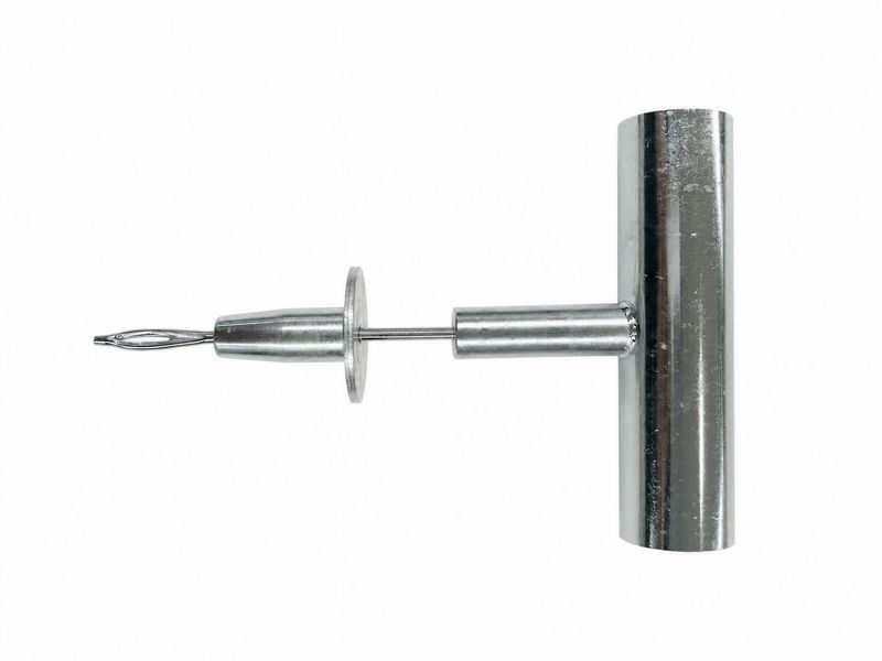Универсальный набор для ремонта шин Universal Tire Repair Kit NLT2731-A00 фото